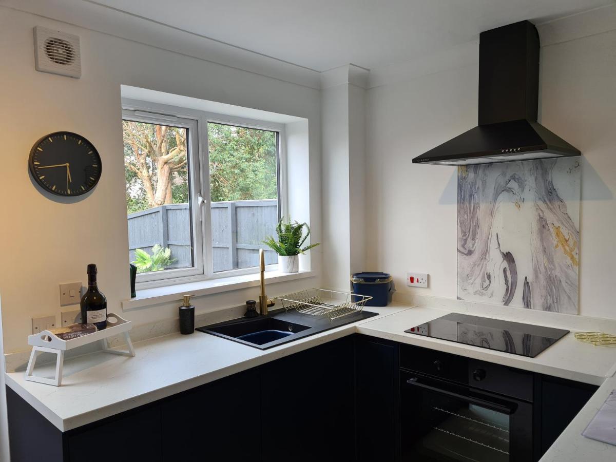 לאנלי Stunning 2 Bed House Near Coastal Path/Lake/Beach מראה חיצוני תמונה