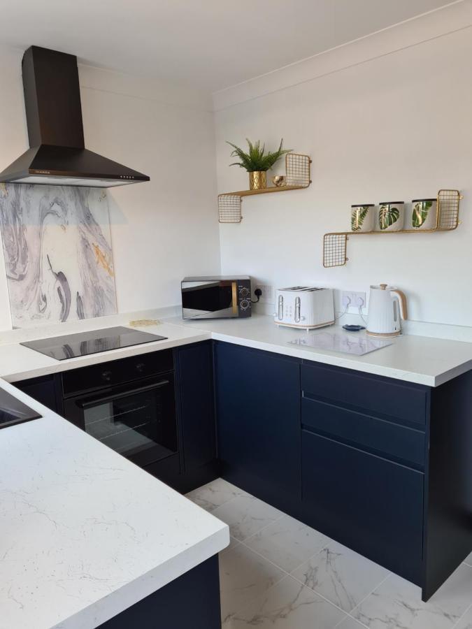 לאנלי Stunning 2 Bed House Near Coastal Path/Lake/Beach מראה חיצוני תמונה